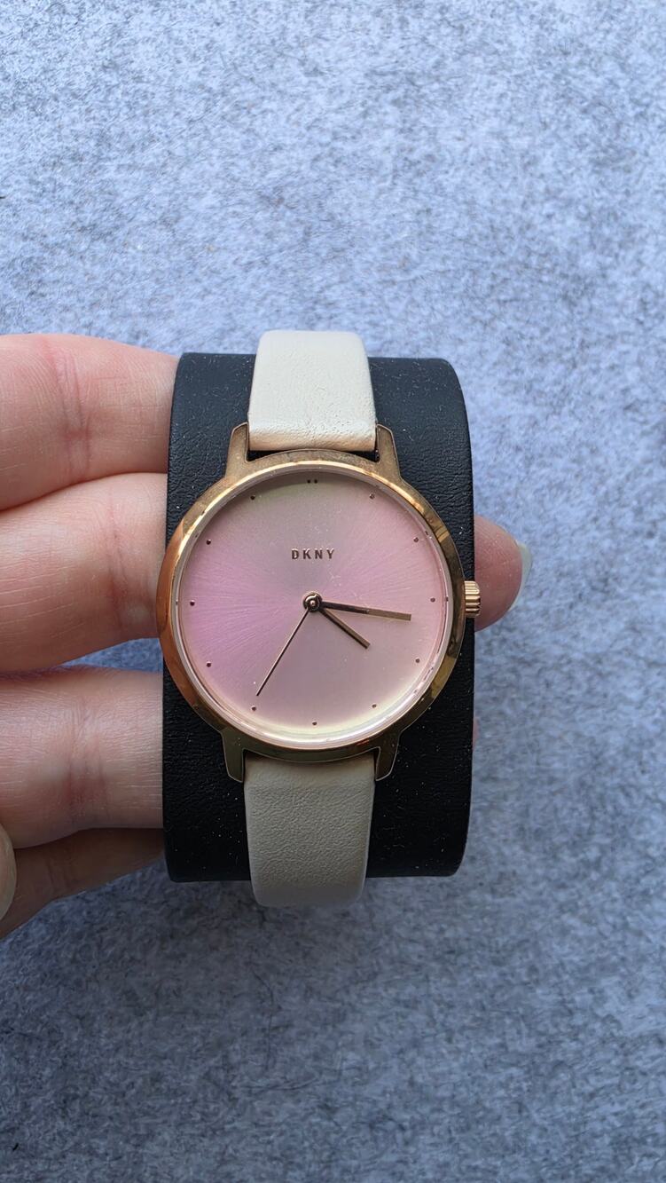 DKNY NY2740 Women’s Watch Rose Gold w/Beige Leather Strap